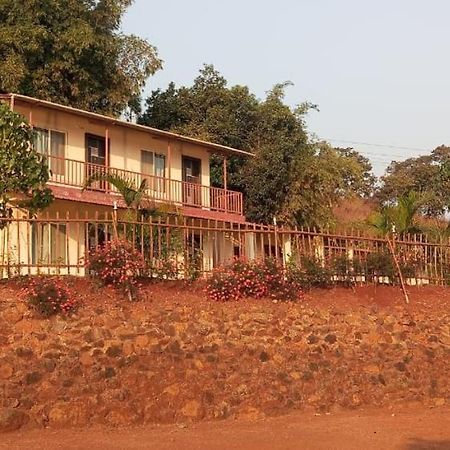 Blue Mountain Resort And Camping Lavasa Exterior foto